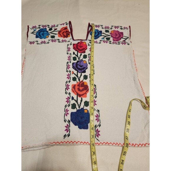 Huanengo Michoacano Embroidered / Cross Stitch Handmade Mexican floral Top M/L - Picture 3 of 8